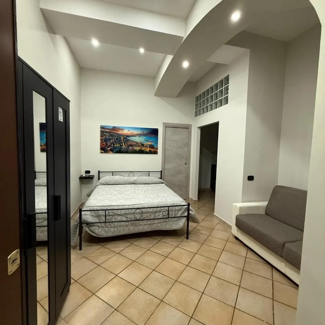 Bed & Breakfast Luigi And Sasy'S House Bed and Breakfast Napoli